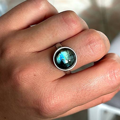 Elegant Labradorite Stainless Steel Ring / Elegantný prsteň s labradoritom z chirurgickej ocele E023