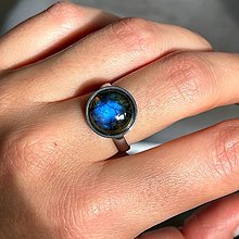 Prstene - Elegant Labradorite Stainless Steel Ring / Elegantný prsteň s labradoritom z chirurgickej ocele E023 - 16400786_