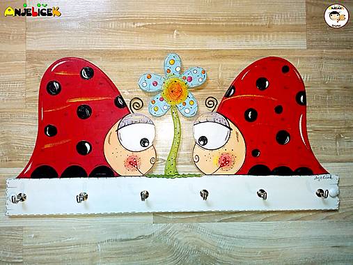 Nábytok - Vešiak - lienka - 16399953_