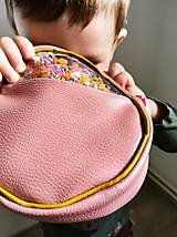 Detské tašky - Detská kabelka - ružová so sušenými kvetmi II. - 16402683_
