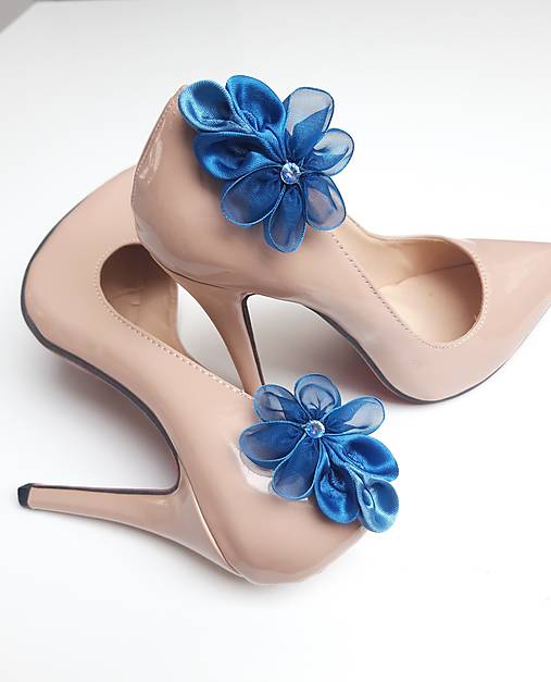 Kráľovsky modré kvetinové klipy na topánky (Modrá)
