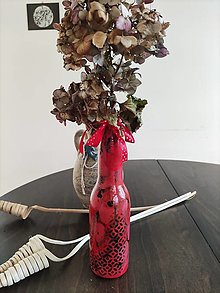 Dekorácie - Fľaša ako váza  na dekoráciu (Červená) - 16405278_