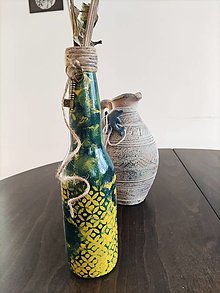 Dekorácie - Fľaša ako váza  na dekoráciu (Zelená) - 16405306_