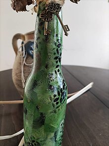 Dekorácie - Fľaša ako váza  na dekoráciu (Zelená) - 16405327_