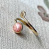 Prstene - Simple Leaf Rhodochrosite Ag925 Gold Plated Ring / Strieborný pozlátený prsteň s rodochrozitom - 16408182_