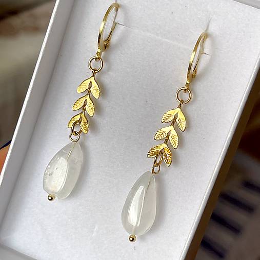 Steel Gold Earrings E024 (Moonstone Steel Gold Earrings / Náušnice mesačný kameň,)