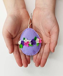 Dekorácie - Veľkonočné vajíčko s kvetinkami (fialové) - 16410440_