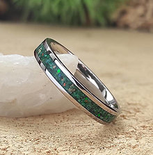 Prstene - Oceľový prsteň s opálom a malachitom - 16412015_