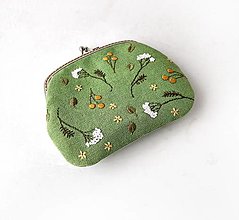 Peňaženky - Peňaženka XL Oranžovožlté bobuľky - zelená (s kapsičkami) - 16409230_