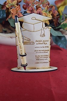 Dekorácie - Gravírované pero so stojančekom darček učiteľom  5 - 16409713_