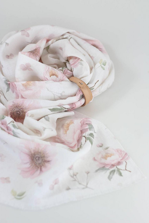 Dámska exkluzívna šatka zo 100% ľanu s romantickými kvetmi "Linen peony"
