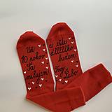 Ponožky, pančuchy, obuv - Maľované ponožky k výročiu SVADBY červené - 16414777_