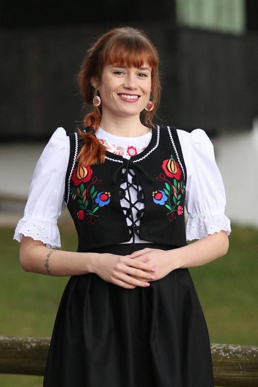 Vesty - Folklórny dámsky lajblik Kata  - 16414784_