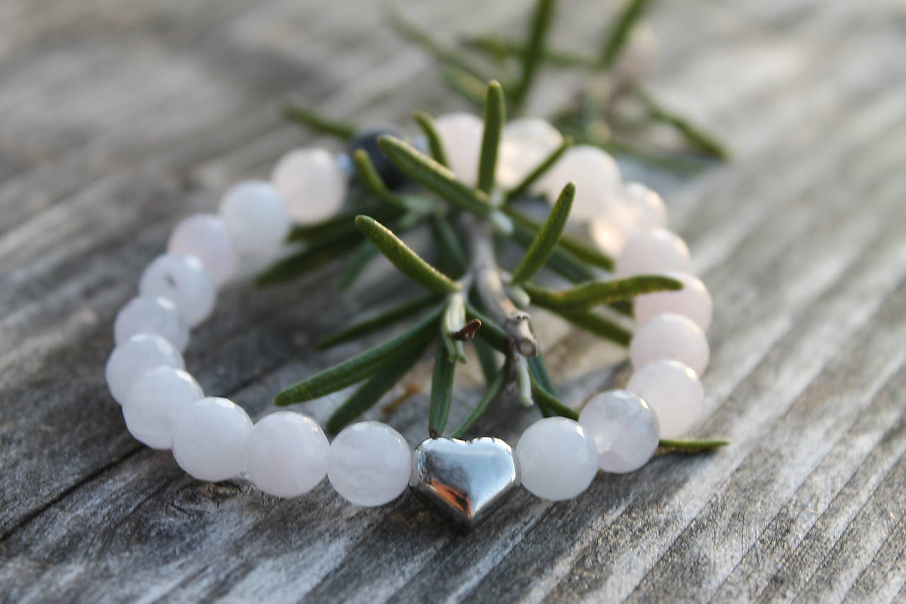 Láska je cieľ a zároveň aj cesta. Som láska. 