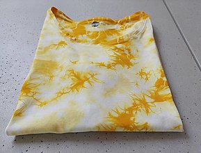 Topy, tričká, tielka - Batikované dámske tričko bielo-žlté - 16420403_