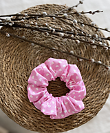 Ozdoby do vlasov - Scrunchie Pink srdiečka ♡ Jar - 16419741_