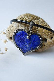 Náhrdelníky - Cínový šperk "Keď máš v srdci nebo plné hviezd" - 16421889_