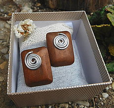 Náušnice - drevené slimáčikové napichovačky / výpredaj - 16424794_