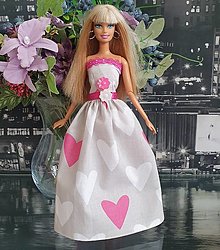 Hračky - Srdiečkové dlhé šaty pre Barbie - 16424909_