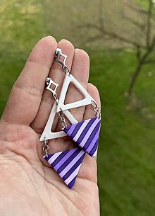 Náušnice - *Violet strips & geometric triangles* - 16428082_