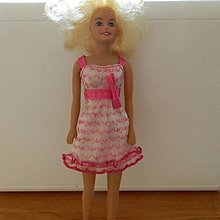Hračky - Ružové letné šaty pre Barbie - 16428987_