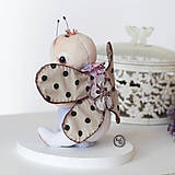 Hračky - Fialový motýľ - 16429773_