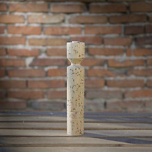 Svietidlá - Drevené svietniky - vzor chodbičiek po červotočovi (2. svietnik javorového dreva) - 16429751_