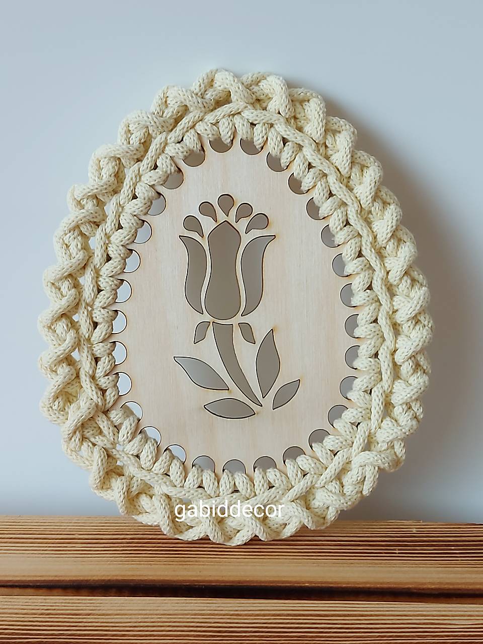 Handmade háčkované dekorácie z kvalitných šnúr na Veľkú noc, jarná dekorácia (Tulipán, farba blonde)