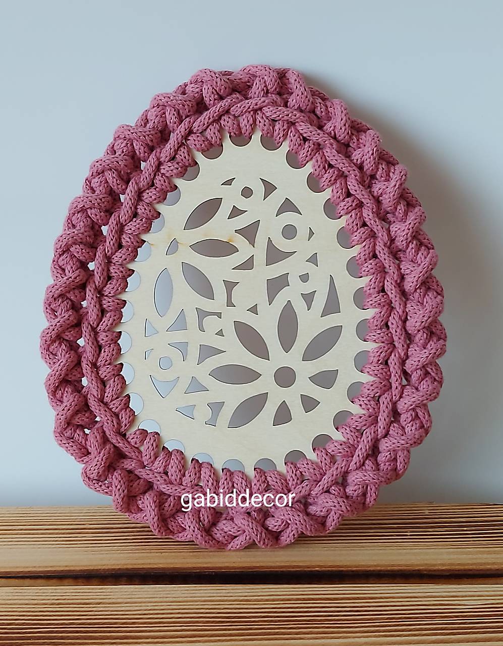 Handmade háčkované dekorácie z kvalitných šnúr na Veľkú noc, jarná dekorácia (Lúka kvetov, farba diva ruža)