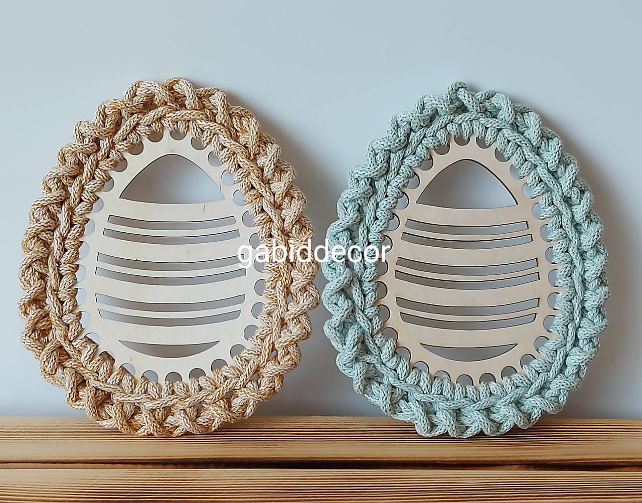 Handmade háčkované dekorácie z kvalitných šnúr na Veľkú noc, jarná dekorácia (Vajíčko, farba slnečnica)