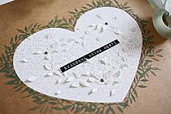 Papiernictvo - Svadobná kniha hostí - veľké srdce 20x20 - 16435661_