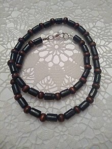 Náhrdelníky - Pánsky drevený náhrdelník (10) - 16435079_