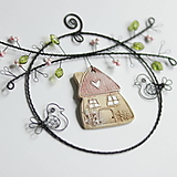 Dekorácie - rozkvitnutý jarný domček s vtáčikmi - 16437579_