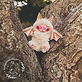 Hračky - Roztomilé hračky netopierov albínov | Autorské interiérové ​​umelecké bábiky (OOAK) | Darček pre kamarátku alebo dieťa - 16439682_