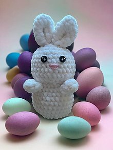 Hračky - Ručne háčkovaný zajačik, Veľkonočná dekorácia, Zvieratko hračka - 16438469_