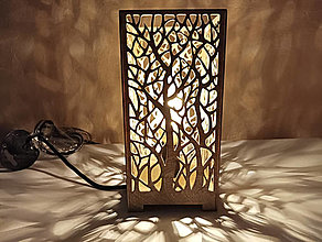 Svietidlá a sviečky - Drevená stolná lampa s tienidlom - 16441150_
