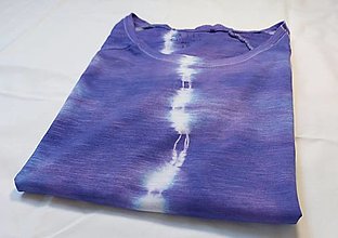Topy, tričká, tielka - Batikované dámske tričko fialovo-biele - 16442544_