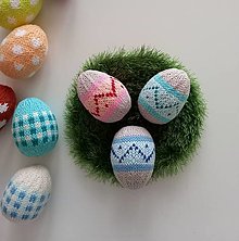 Dekorácie - Pletené vajíčka s dekorom cik-cak - 16444398_