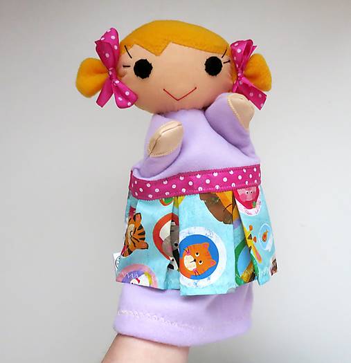 Maňuška dievčatko (v sukničke so zvieratkami)