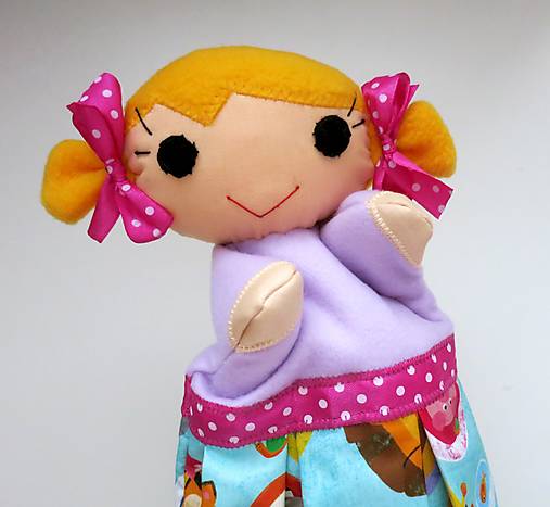 Maňuška dievčatko (v sukničke so zvieratkami)
