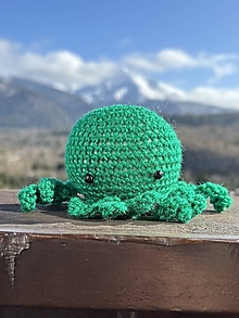 Hračky - mini háčkovaná chobotnička - tmavo zelená - 16448169_