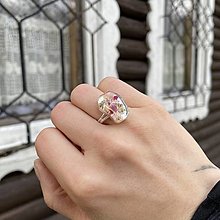 Prstene - Asymetrický živicový prsteň - 16449031_