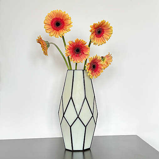 Vitrážna váza z opálového skla na súšené kvety