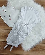 Detský textil -  Biela šnurovacia zavinovačka na každý deň s jedným volánom - A3 (Obliečka) - 16450868_