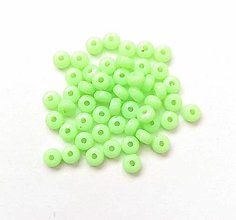Korálky - Plastové korálky 5x3 mm (zelená) - 16457947_