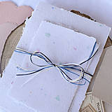 Papier - Ručný papier- Biely s farebnými kúskamiA4, A5 A6 - 16459933_