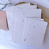 Papier - Ručný papier- Biely s farebnými kúskamiA4, A5 A6 - 16459937_