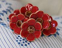 Dekorácie - Keramický červený kvet zápich - 16466562_