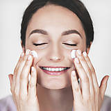 Pleťová kozmetika - Pleťový krém s aloe vera a hodvábom Aloe Vera Rebalance Face Cream - 16470112_