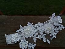Spodná bielizeň - Ivory svadobný podväzok + čipkové kvety 24 - 16472177_